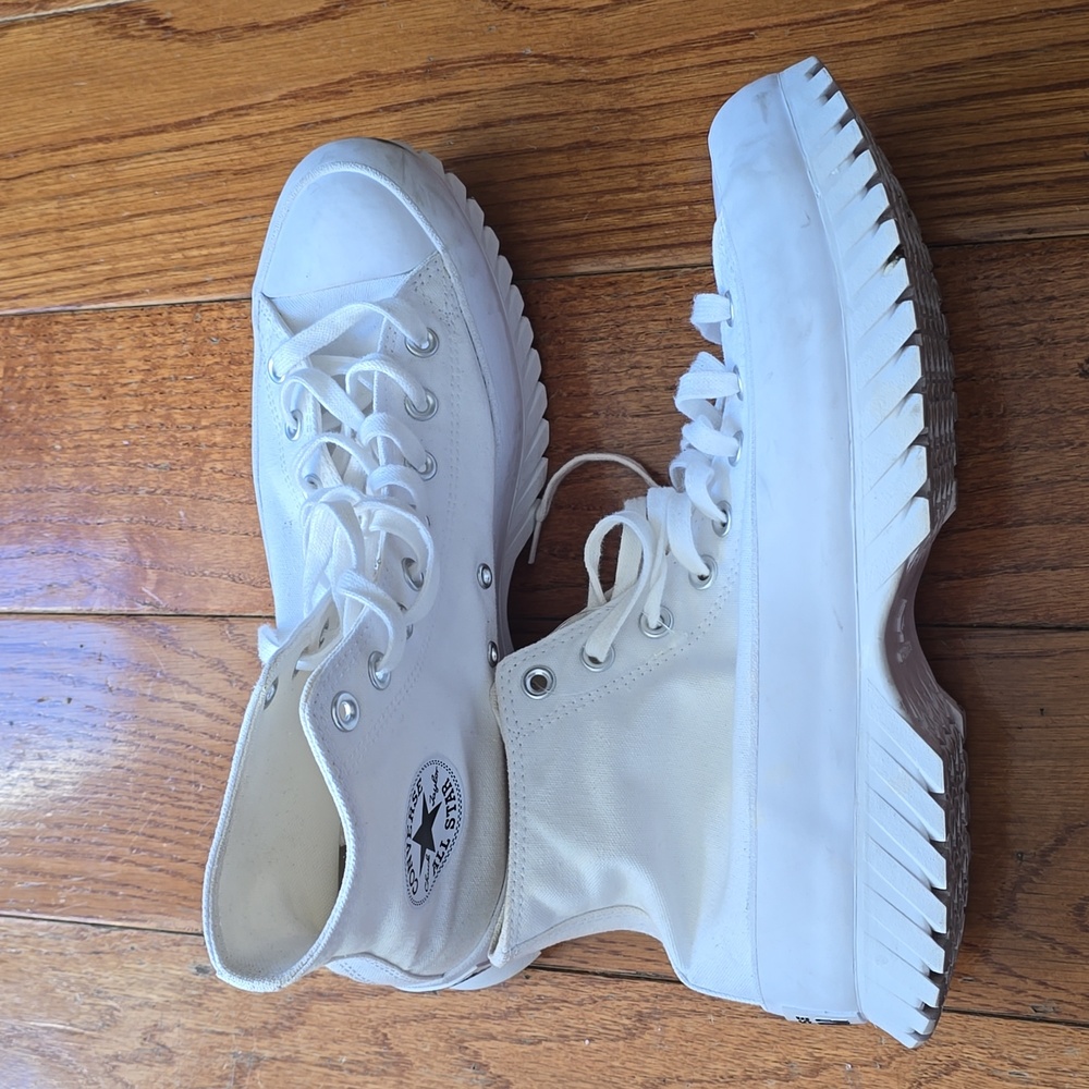 White Converse - image 2